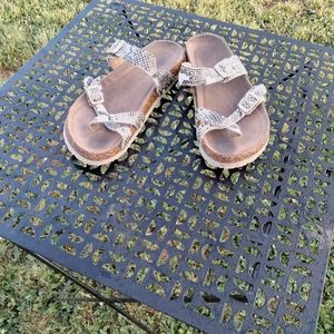 Summer sandals
